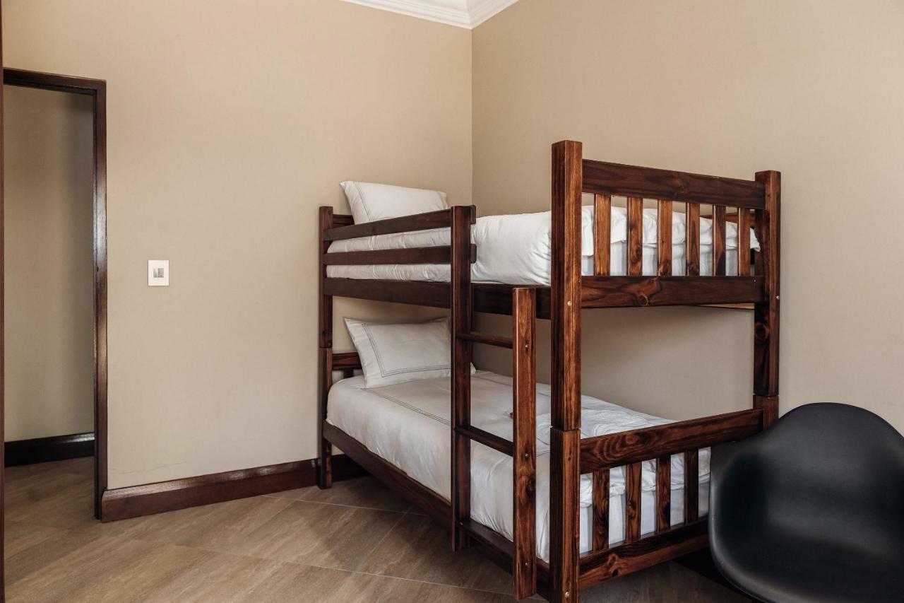 Jakhalsdans bunk bed room
